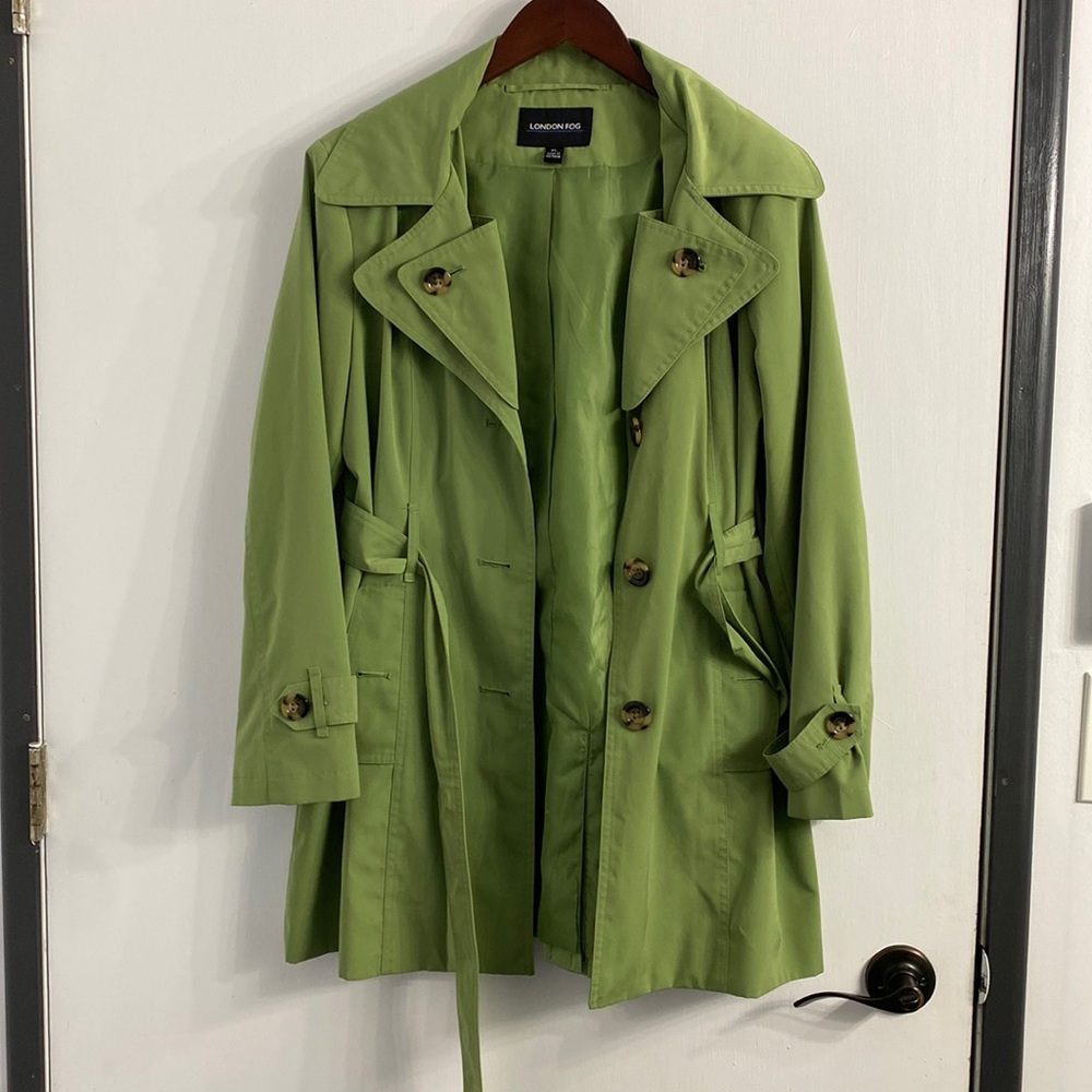 London fog trench coat petite PL perfect condition apple green hooded